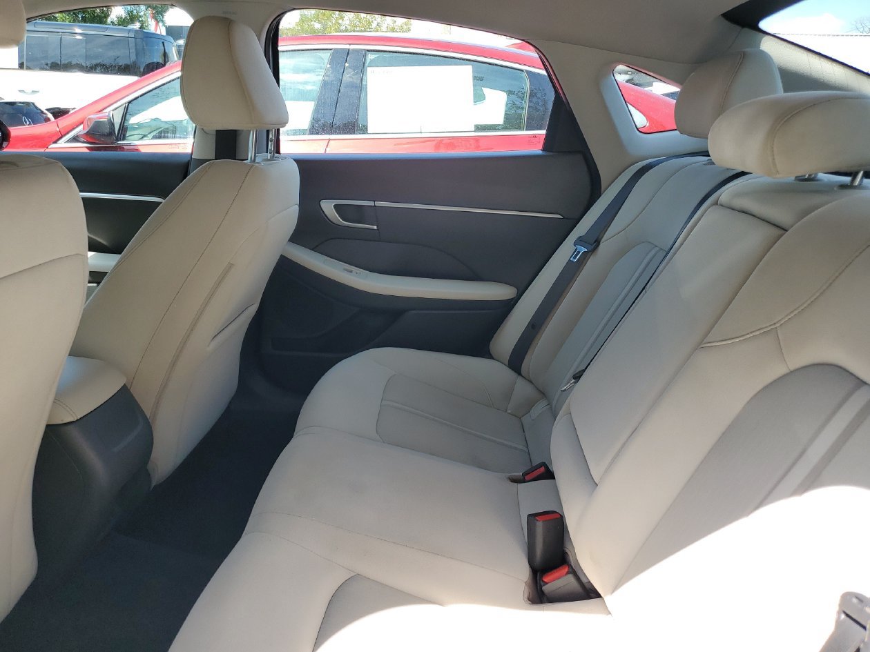 Used 2025 Hyundai Sonata SEL FWD image 9