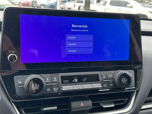 Used 2025 Toyota Grand Highlander XLE image 37