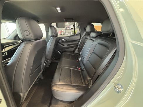 Used 2025 Chevrolet Equinox LT w/ Convenience Package II AWD/4WD image 17