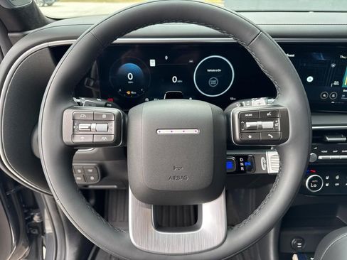 New 2026 Hyundai Palisade Calligraphy FWD image 2
