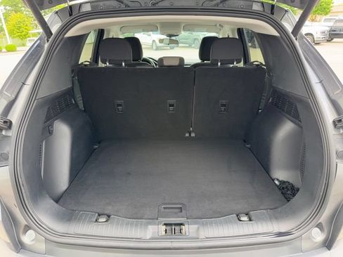 Used 2021 Ford Escape SE w/ SE Sport Appearance Package FWD image 5