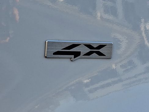 Used 2024 Kia Seltos SX image 29