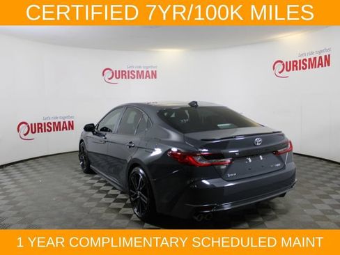Used 2025 Toyota Camry XSE FWD image 5