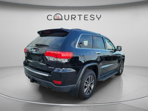 Used 2017 Jeep Grand Cherokee Limited w/ Trailer Tow Group IV AWD/4WD image 3