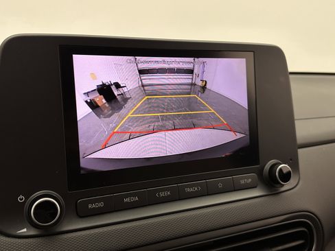 Used 2022 Hyundai Kona SEL image 18