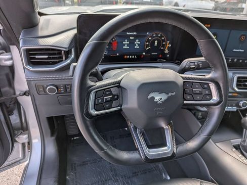 Used 2025 Ford Mustang Premium RWD image 22