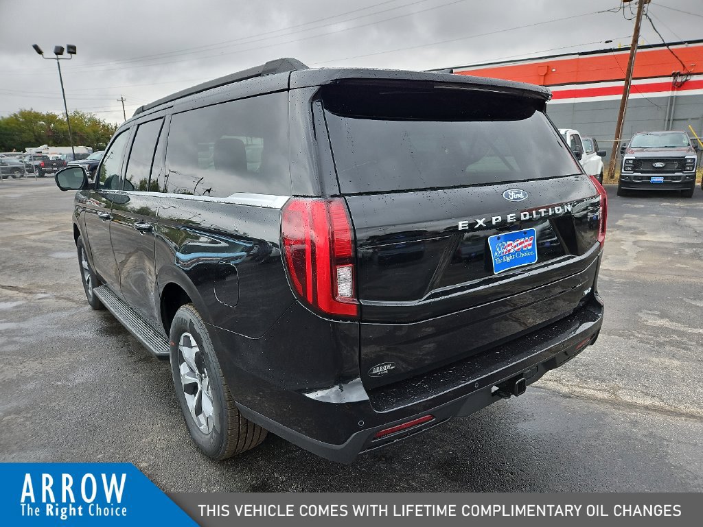 New 2027 Ford Expedition Max Active RWD image 9