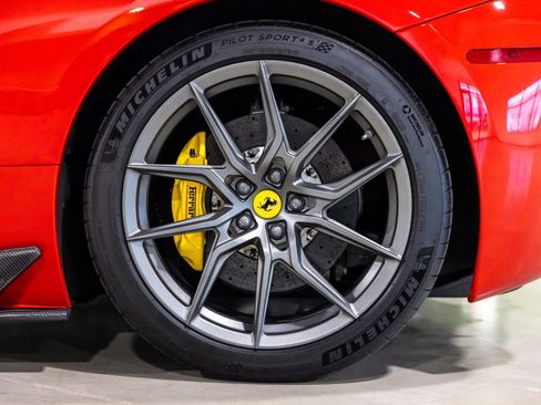Used 2012 Ferrari 458 Italia Coupe RWD image 17