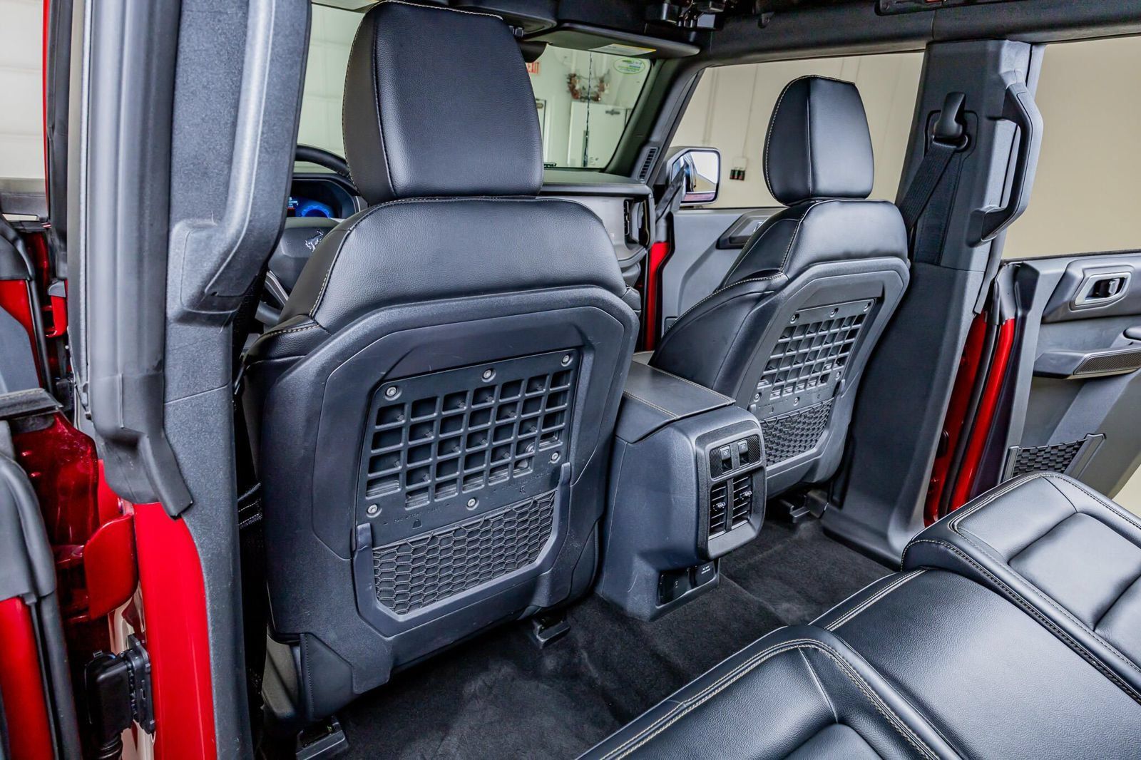 Used 2025 Ford Bronco Badlands AWD/4WD image 36