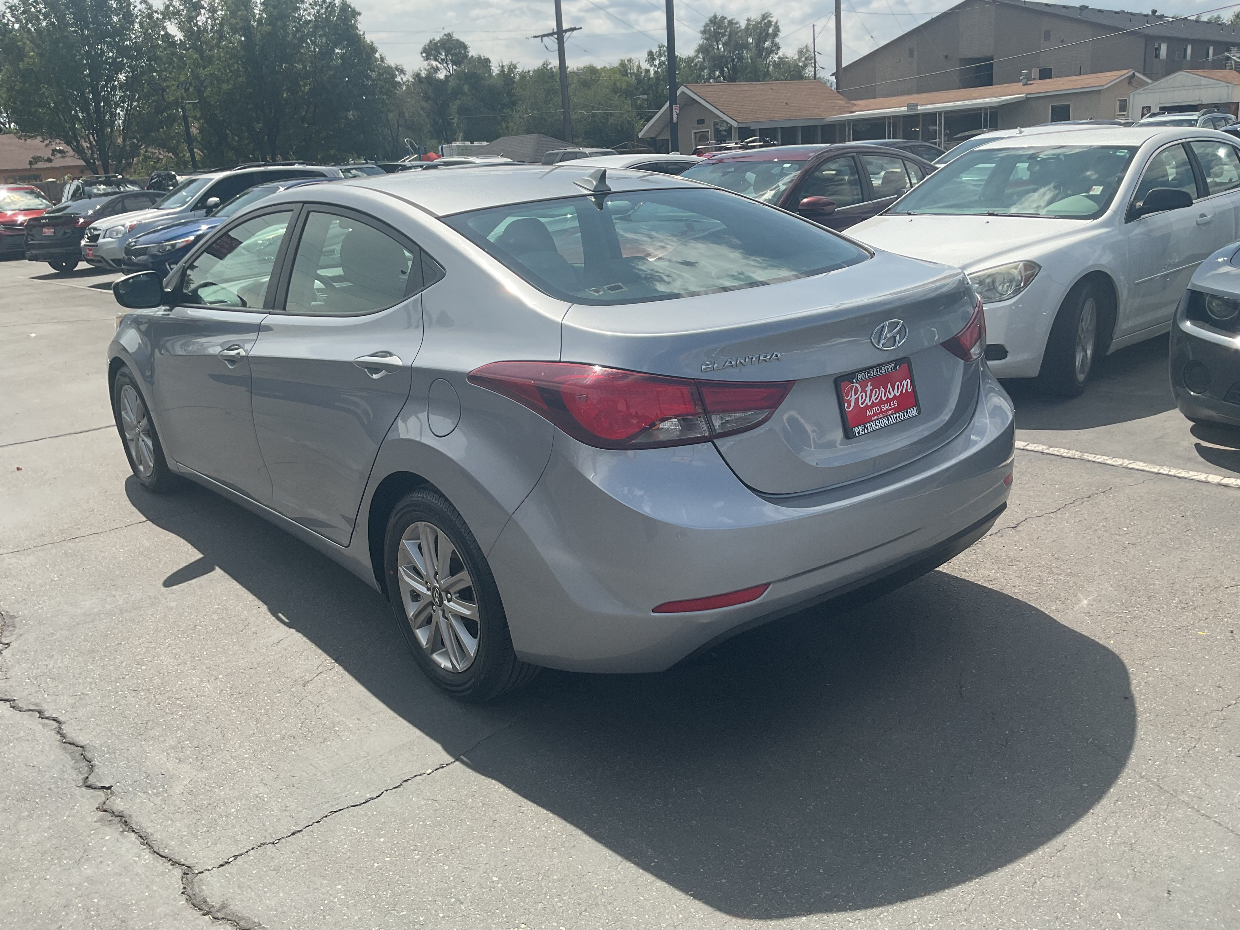 Used 2015 Hyundai Elantra SE w/ Option Group 02 FWD image 7