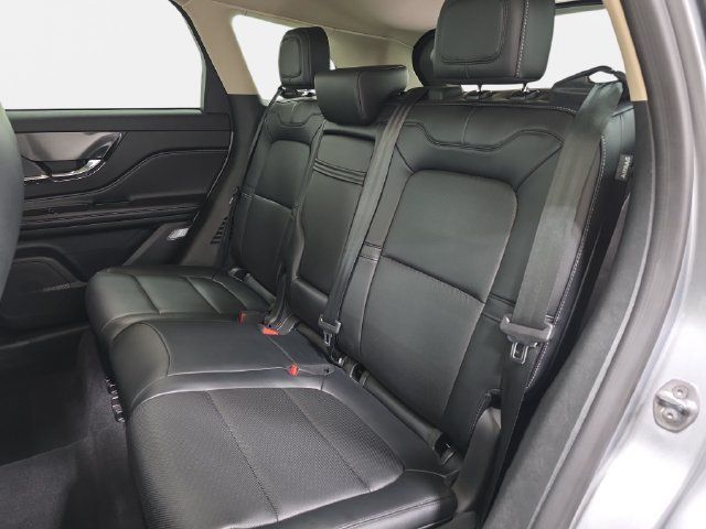 Certified 2023 Lincoln Corsair AWD w/ Equipment Group 101A image 11