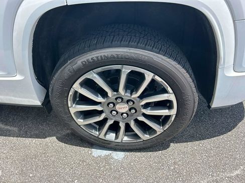 Used 2023 GMC Acadia Denali AWD/4WD image 12