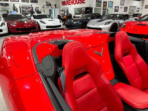 Used 2014 Chevrolet Corvette Stingray Convertible w/ 3LT Preferred Equipment Group RWD image 17