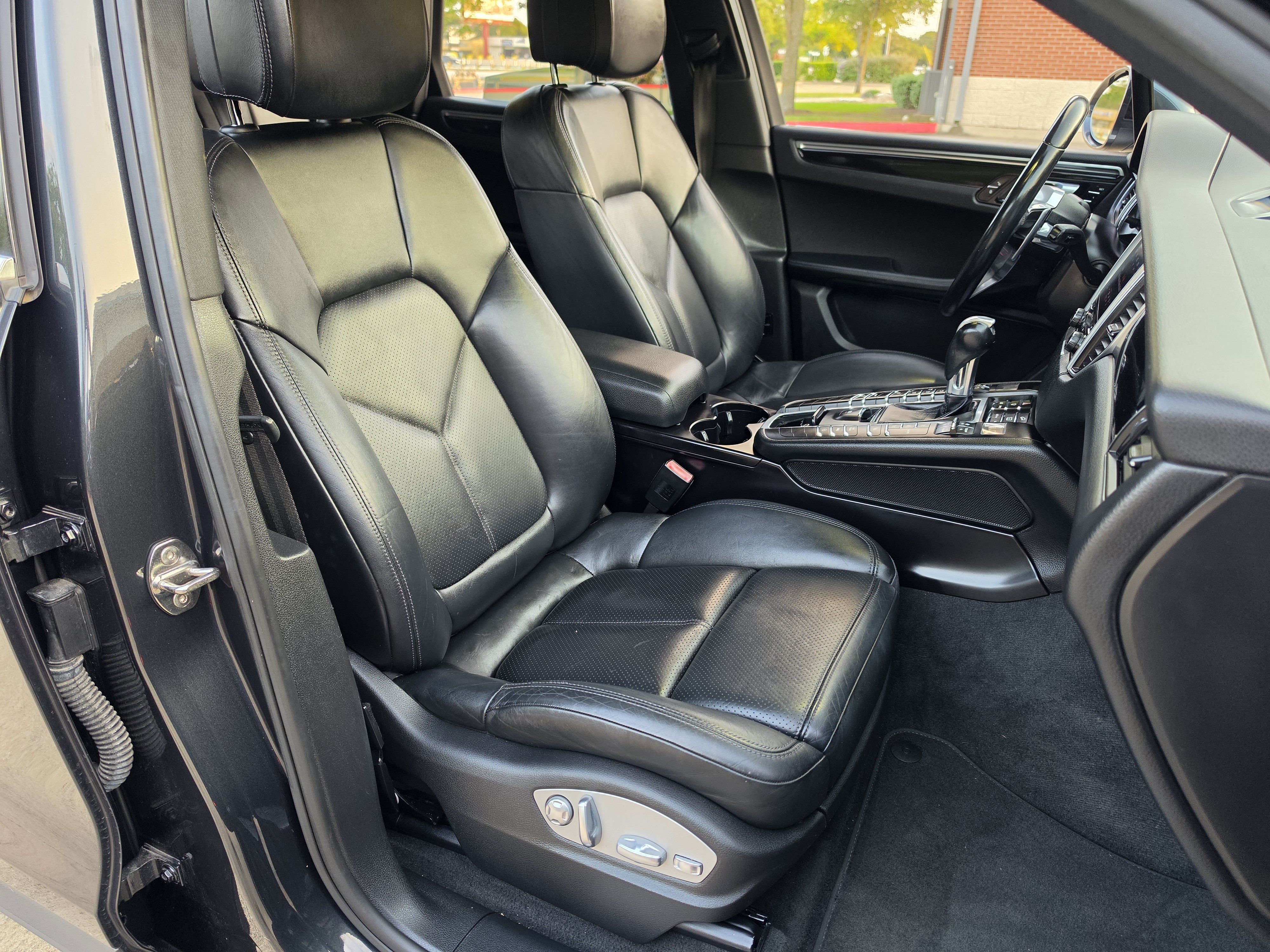 Used 2017 Porsche Macan S AWD/4WD image 11
