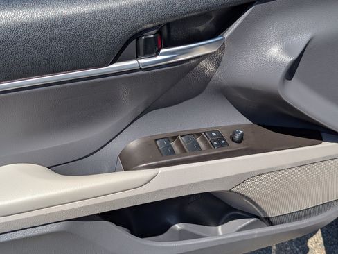 Used 2023 Toyota Camry LE w/ Protection Package (Q2) (TMS) FWD image 15
