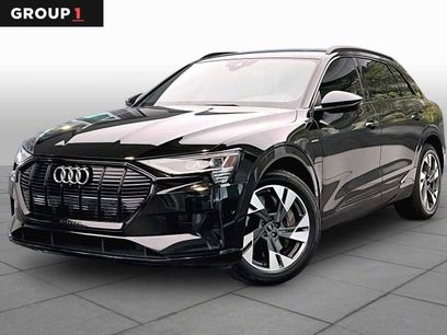 Used 2022 Audi e-tron Premium w/ Convenience Plus Package