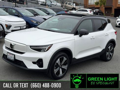 Used 2023 Volvo XC40 Recharge Plus AWD/4WD image 1