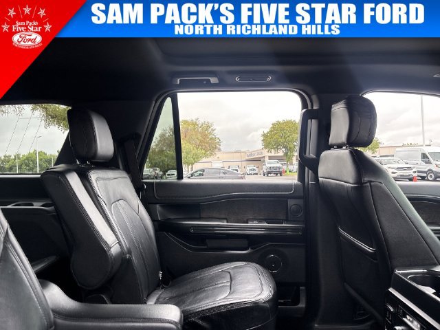 Used 2019 Ford Expedition Limited w/ Equipment Group 301A RWD image 16