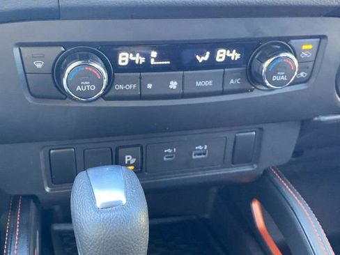 Used 2023 Nissan Frontier PRO-4X w/ Technology Package AWD/4WD image 24