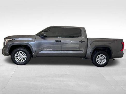 Used 2023 Toyota Tundra SR5 w/ SR5 Convenience Package AWD/4WD image 2