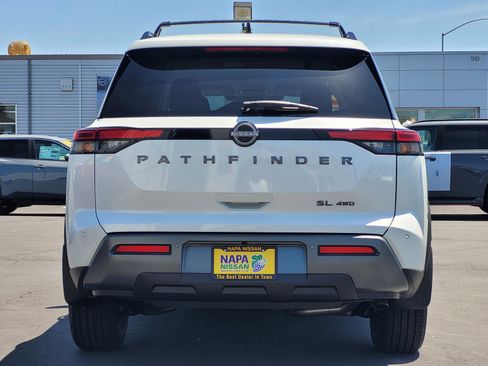 New 2026 Nissan Pathfinder SL AWD/4WD image 6