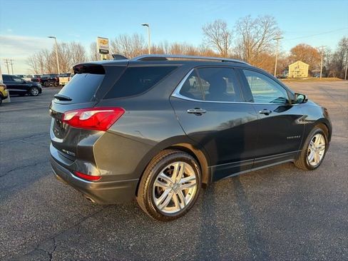 Used 2018 Chevrolet Equinox Premier image 3