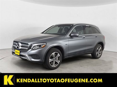 Used 2019 Mercedes-Benz GLC 350e 4MATIC image 1