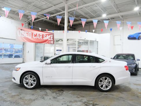 Used 2015 Chevrolet Impala LT w/ Convenience Package image 6