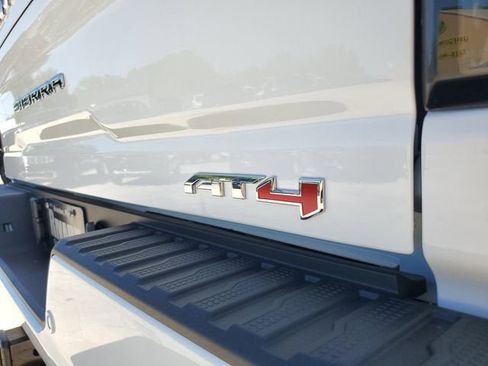New 2026 GMC Sierra 3500 AT4 image 9