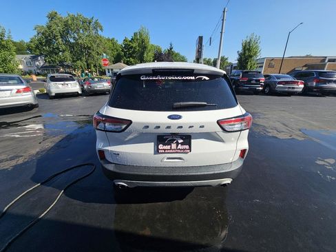 Used 2022 Ford Escape SE FWD image 9