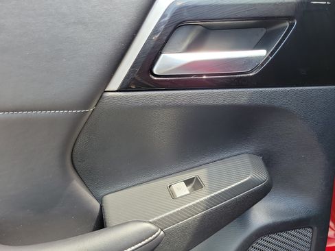 Used 2023 Mitsubishi Outlander SE FWD image 19