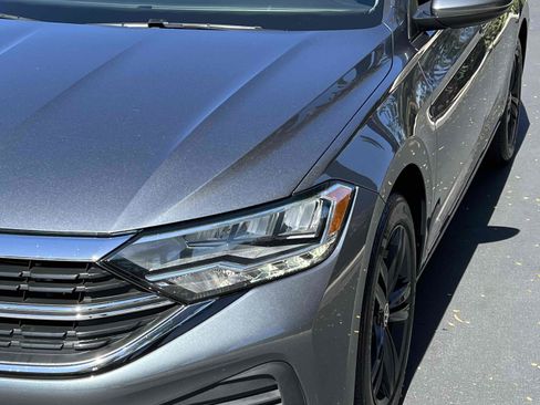 Used 2023 Volkswagen Jetta SE w/ Panoramic Sunroof Package FWD image 31