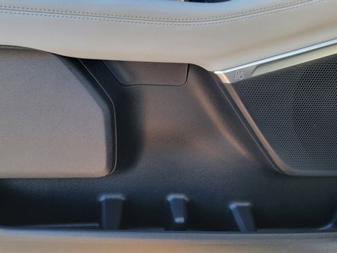 Used 2025 Ford Expedition Max Platinum image 16