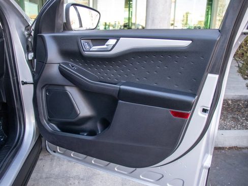 Used 2020 Ford Escape SEL image 20