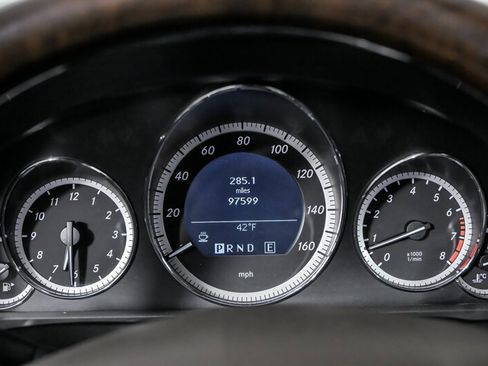 Used 2011 Mercedes-Benz E 350 Cabriolet image 25