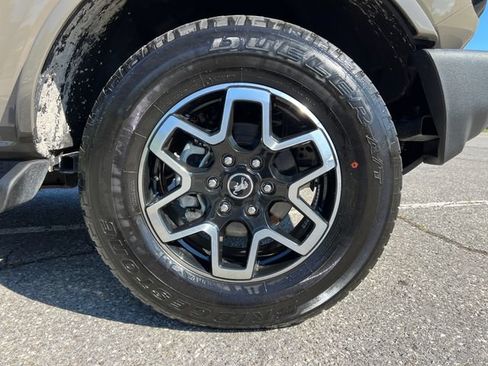 Used 2025 Ford Bronco Outer Banks AWD/4WD image 14