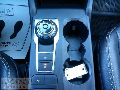 Used 2022 Ford Escape SEL w/ Technology Package image 22