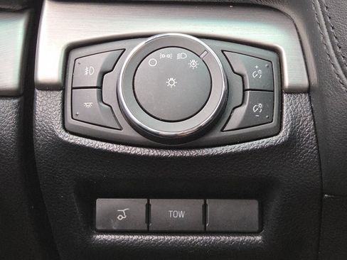 Used 2016 Ford Explorer Platinum AWD/4WD image 31