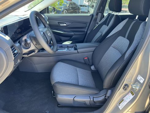 New 2026 Nissan Sentra SV FWD image 12