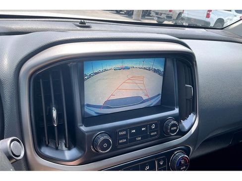 Used 2017 Chevrolet Colorado Z71 AWD/4WD image 23