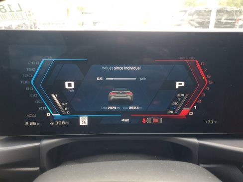 Used 2025 BMW M4 xDrive Competition w/ Executive Package image 18