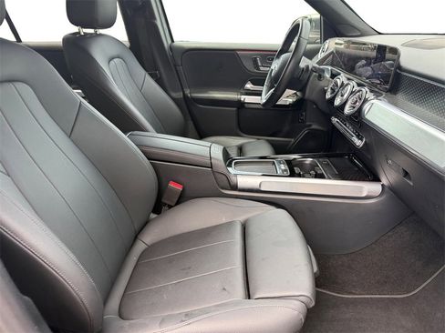 Used 2024 Mercedes-Benz GLB 250 GLB 250 image 15