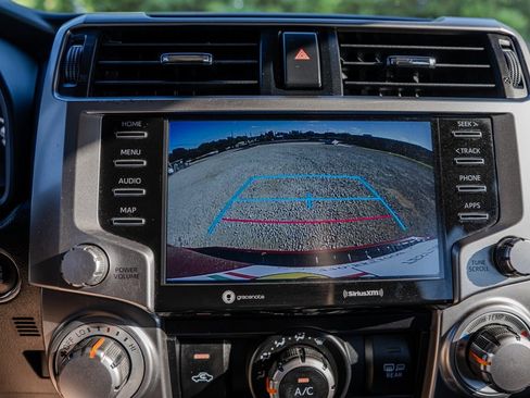 Used 2021 Toyota 4Runner SR5 AWD/4WD image 21