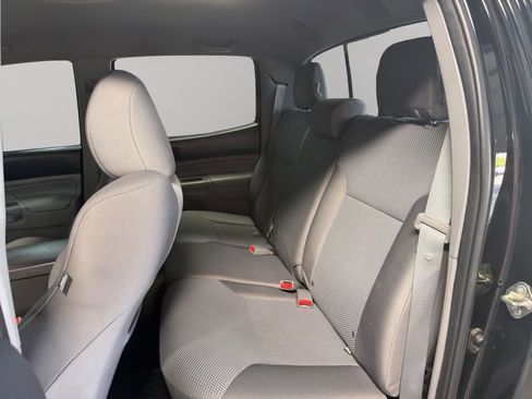 Used 2015 Toyota Tacoma 4x4 Double Cab w/ TRD Sport Package image 19