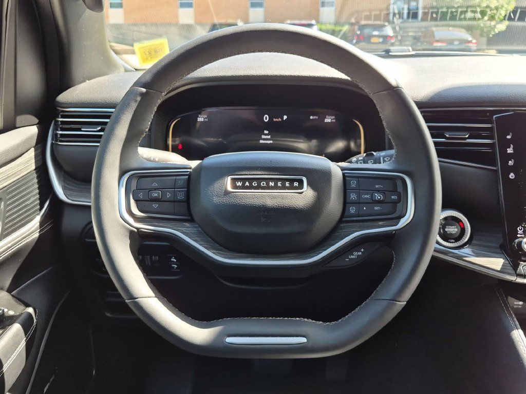 Used 2022 Jeep Wagoneer Series III AWD/4WD image 17