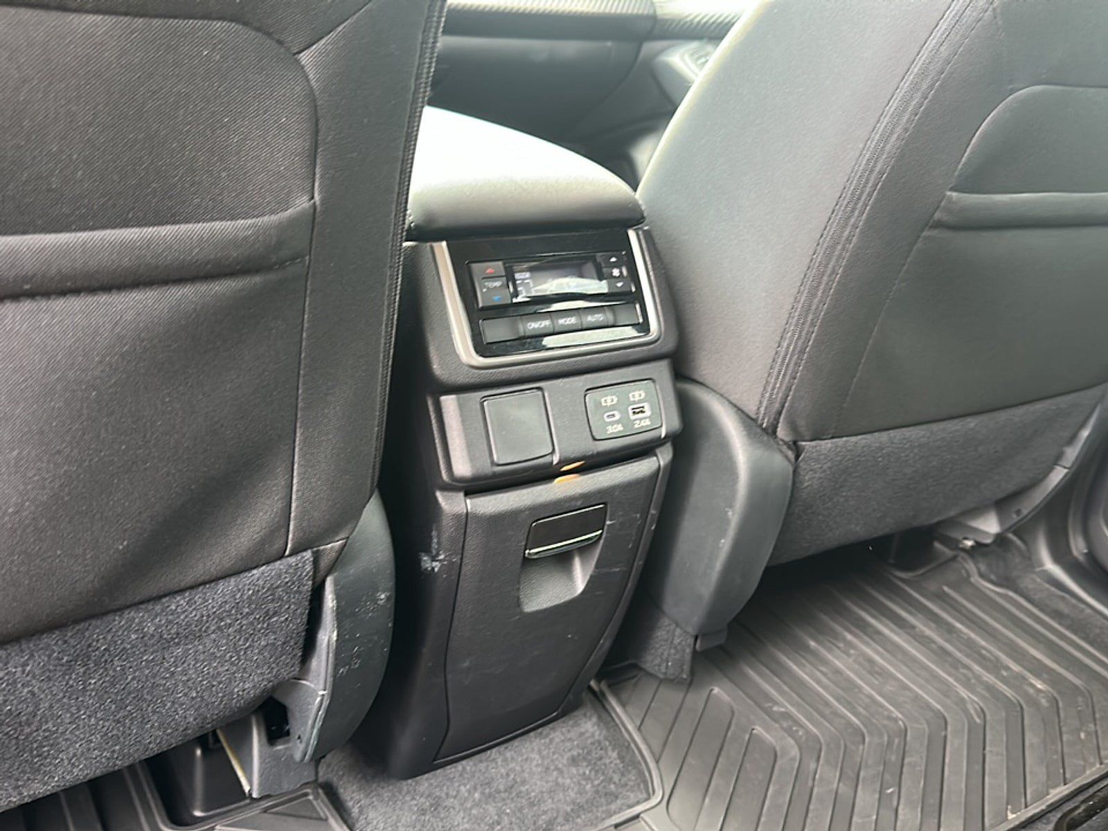 Used 2025 Subaru Ascent Premium AWD/4WD image 20