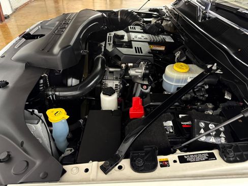 Used 2024 RAM 2500 Limited w/ Safety Group image 97