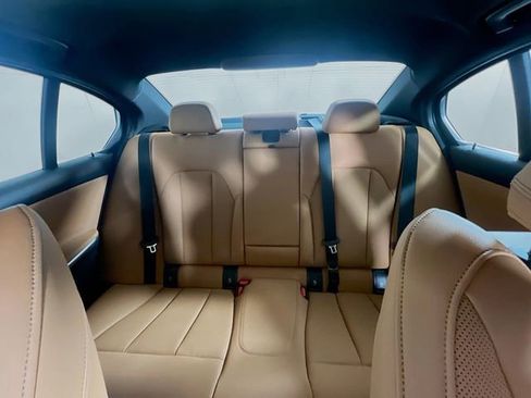 Used 2024 BMW 330i xDrive 330i xDrive w/ Premium Package image 26