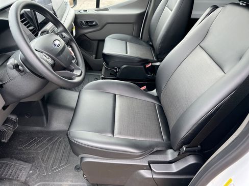 New 2026 Ford Transit 250 148 Medium Roof image 9