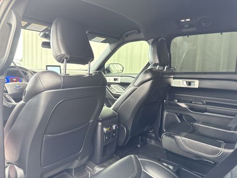 Used 2020 Ford Explorer ST w/ ST High-Performance Pack image 36